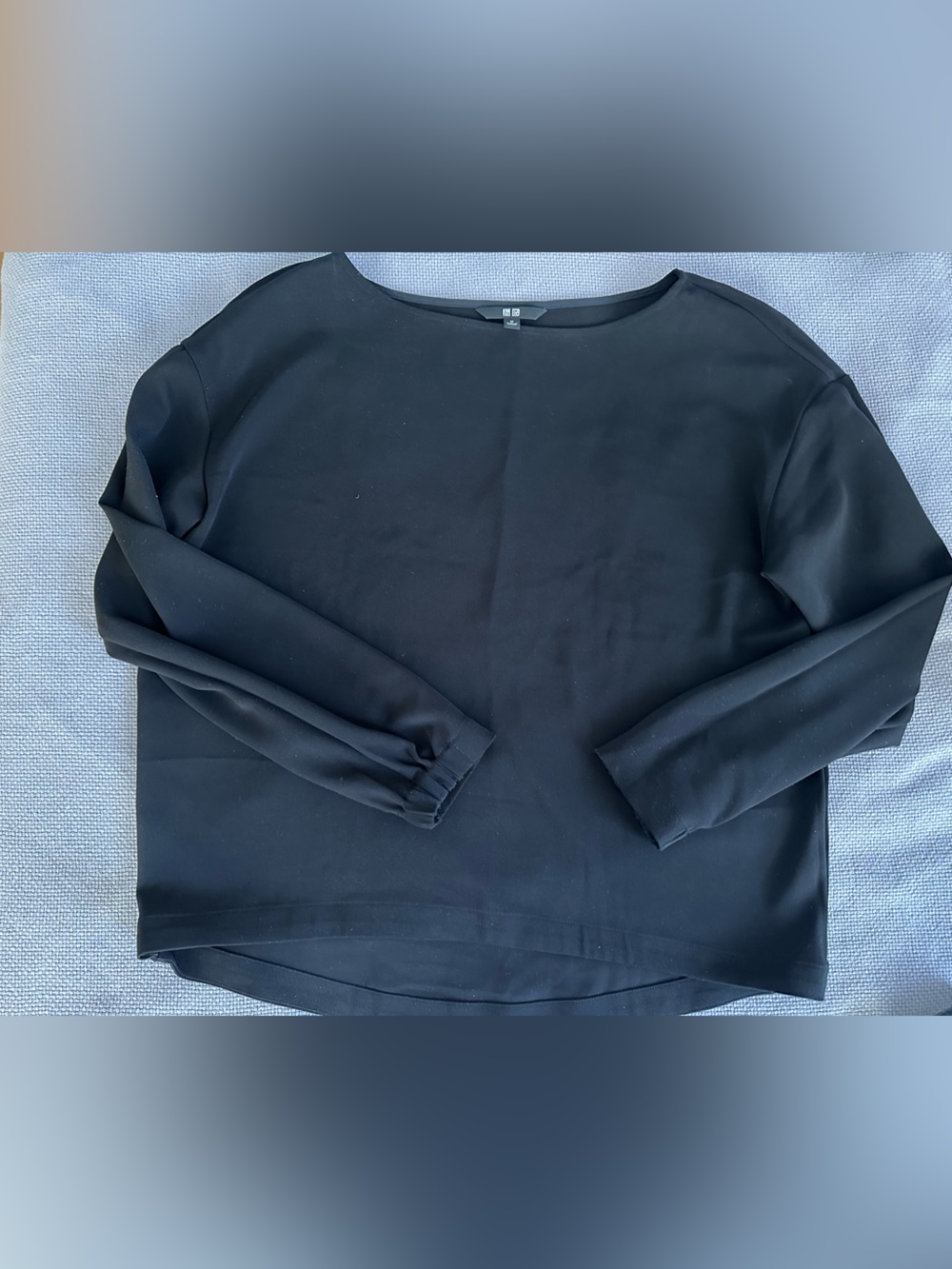 UNIQLO Black Elastic Sleeve Long Sleeve Blouse - Medium